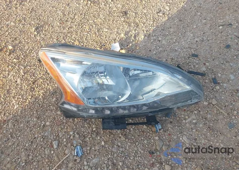 2013 Nissan Sentra Sr z USA, uszkodzony, nr VIN 3N1AB7AP8DL636924